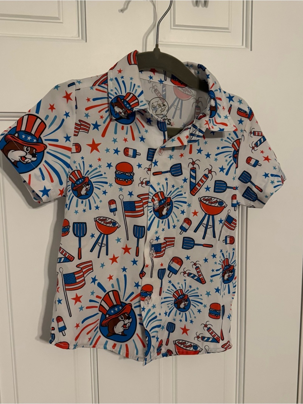 Buc-ees Toddler 2T kids 4th of July Button up Shirt USA Flag Fireworks America